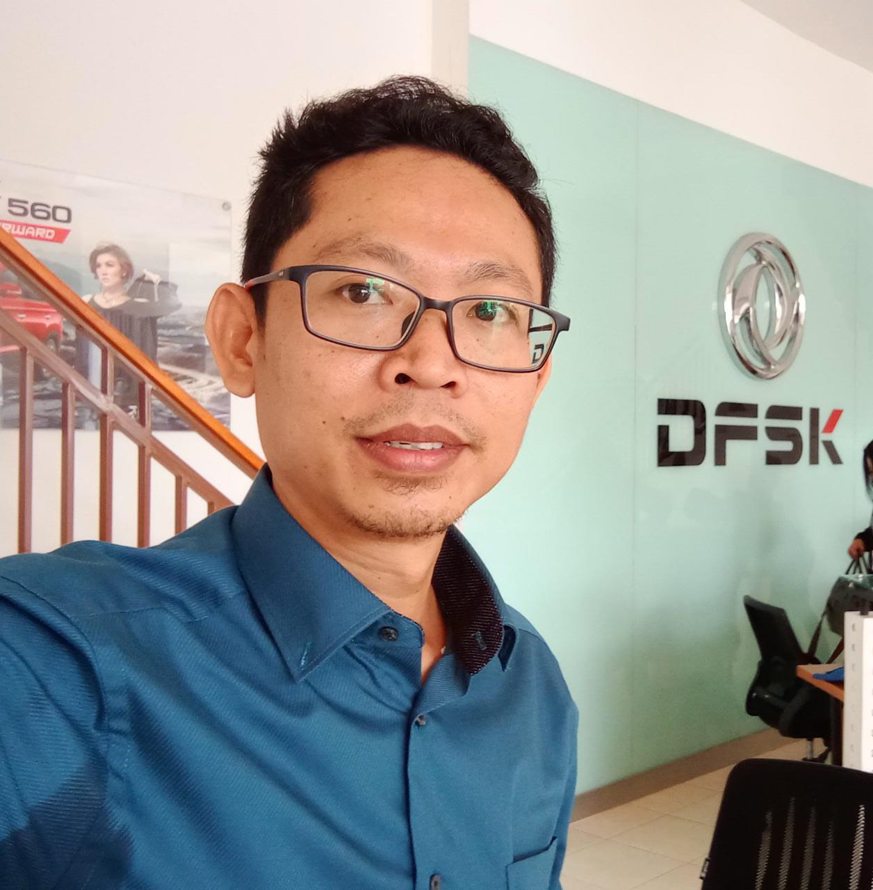 Sales Marketing Mobil Dealer DFSK Subang Usep