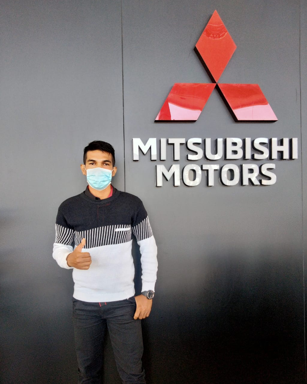 Mitsubishi Padang